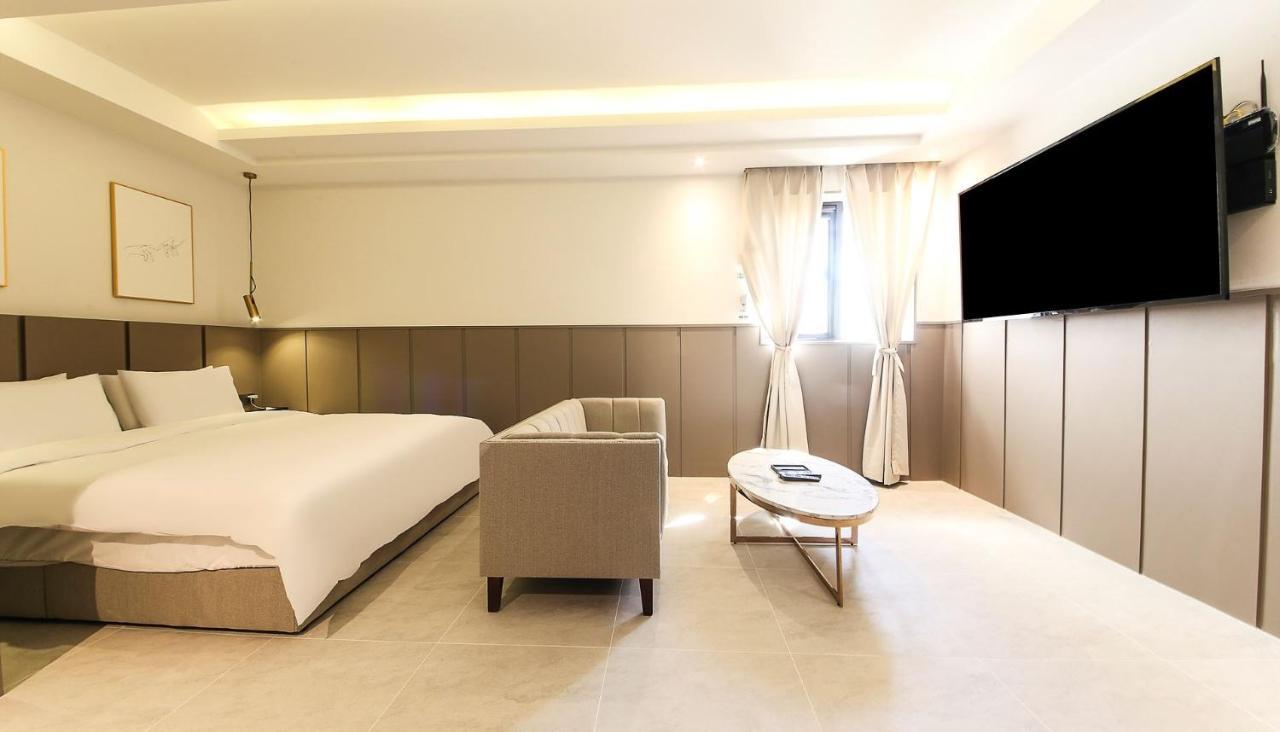 H Moment Hotel Songjeong Busan Esterno foto
