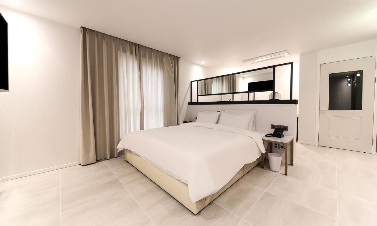 H Moment Hotel Songjeong Busan Esterno foto