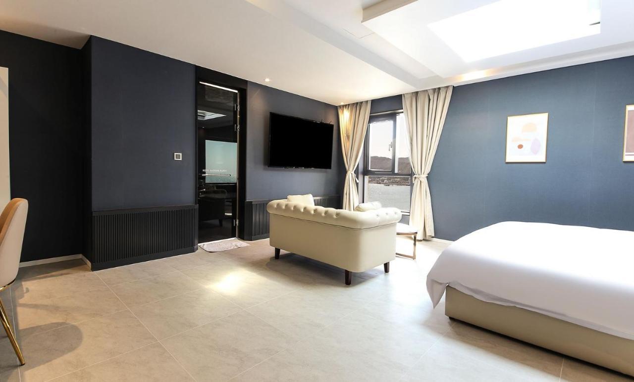 H Moment Hotel Songjeong Busan Esterno foto