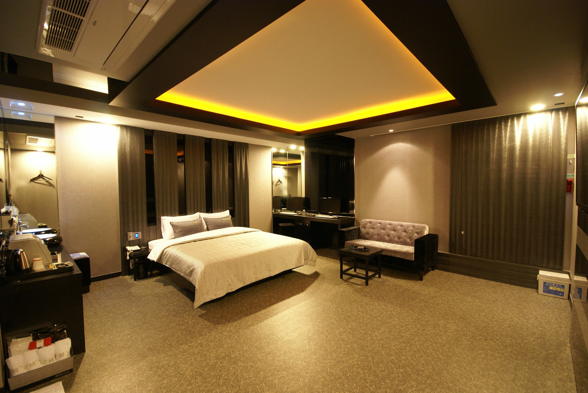 H Moment Hotel Songjeong Busan Esterno foto